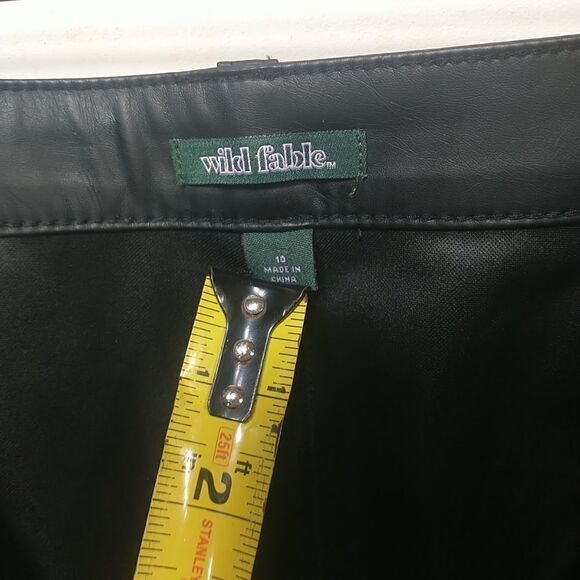 NWT Wild Fable Faux Leather Skirt Black Size 10Mini Short Silver Exposed Zipper. - Picture 3 of 9